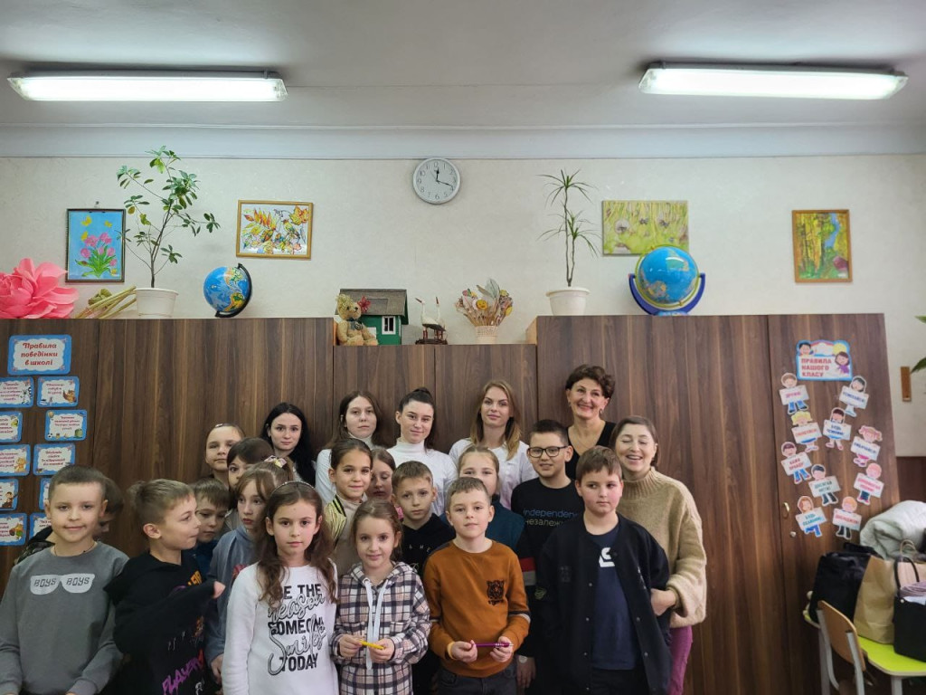 Тематичний івент з дітьми початкових класів Полтавської школи №10 ім. В.Г. Короленка