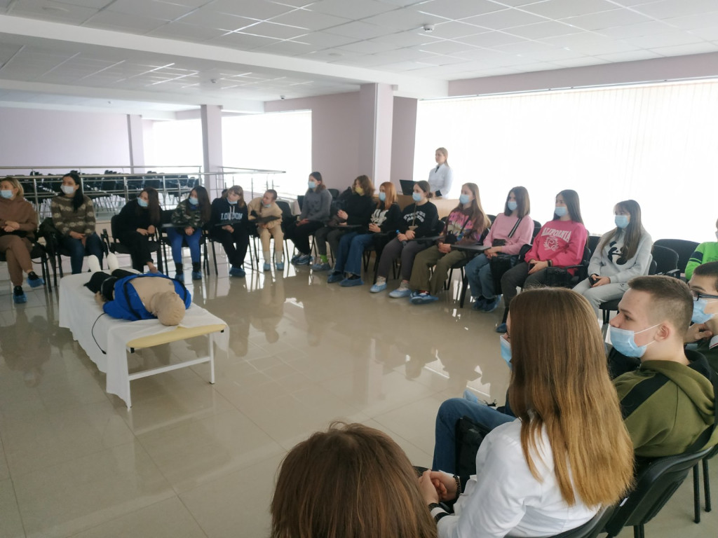 Співробітники кафедри педіатрії №2 організували майстер клас/тренінг для вихованців дитячого центру благодійного фонду "Карітас Полтава"