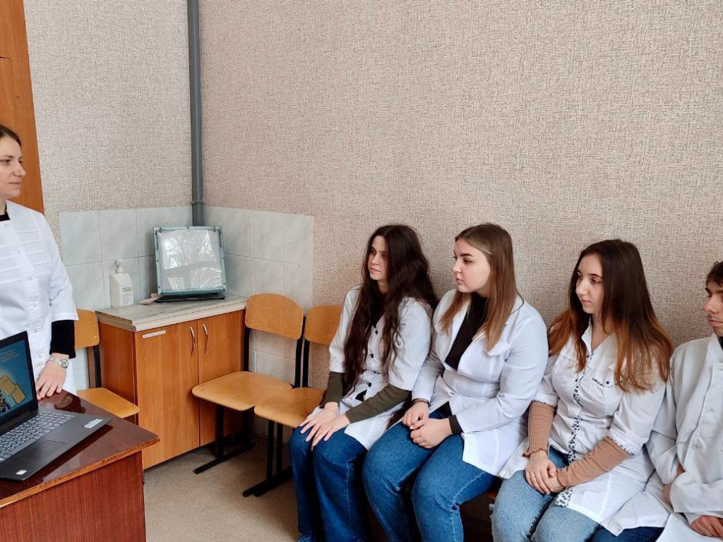 Виховна година до Дня пам’яті Героїв Небесної Сотні