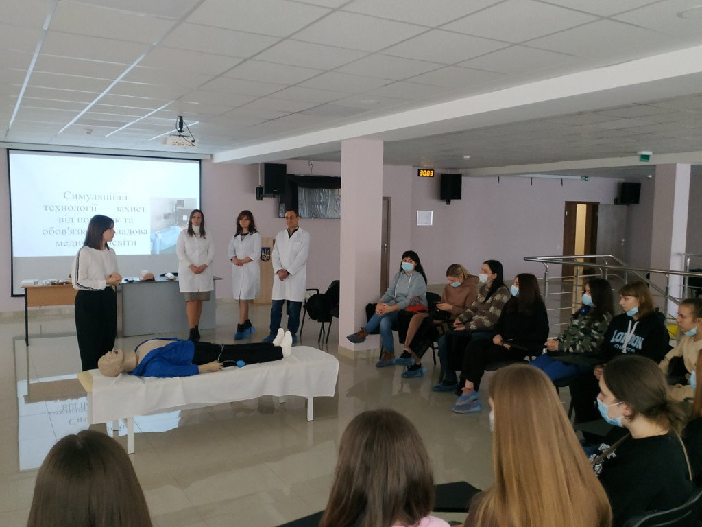 Співробітники кафедри педіатрії №2 організували майстер клас/тренінг для вихованців дитячого центру благодійного фонду "Карітас Полтава"